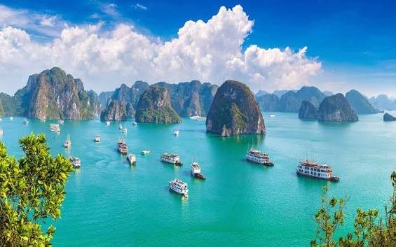 Hanoi · Ha Long Bay