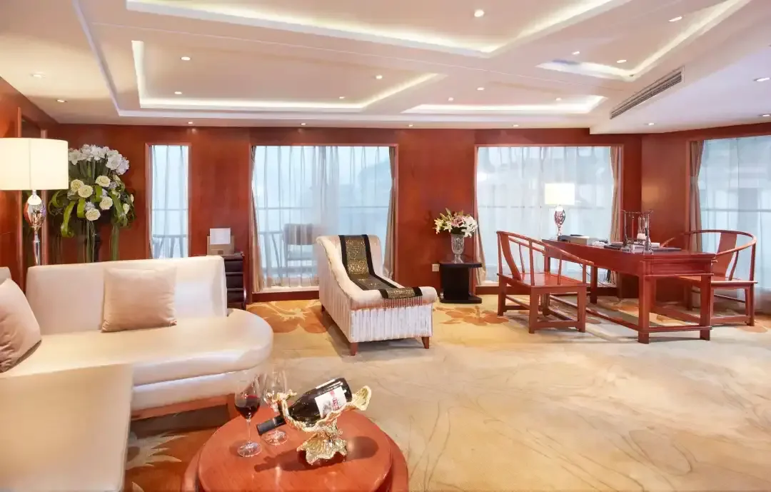 Deck 3 · Presidential Suite
